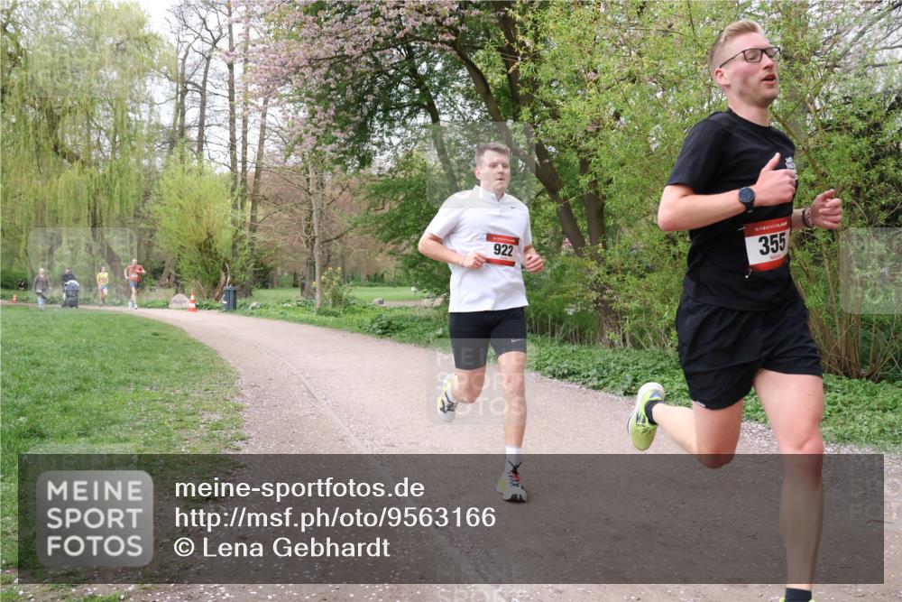 19.04.2026 - Hammer Lauf Lena Gebhardt http://msf.ph/oto/9563166 19.04.2026 10:05:23 Laufen 922, 16, 355 meine-sportfotos.de