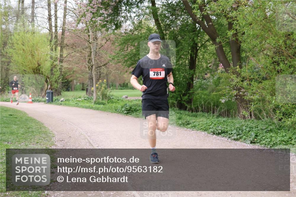 19.04.2026 - Hammer Lauf Lena Gebhardt http://msf.ph/oto/9563182 19.04.2026 10:05:51 Laufen 781 meine-sportfotos.de