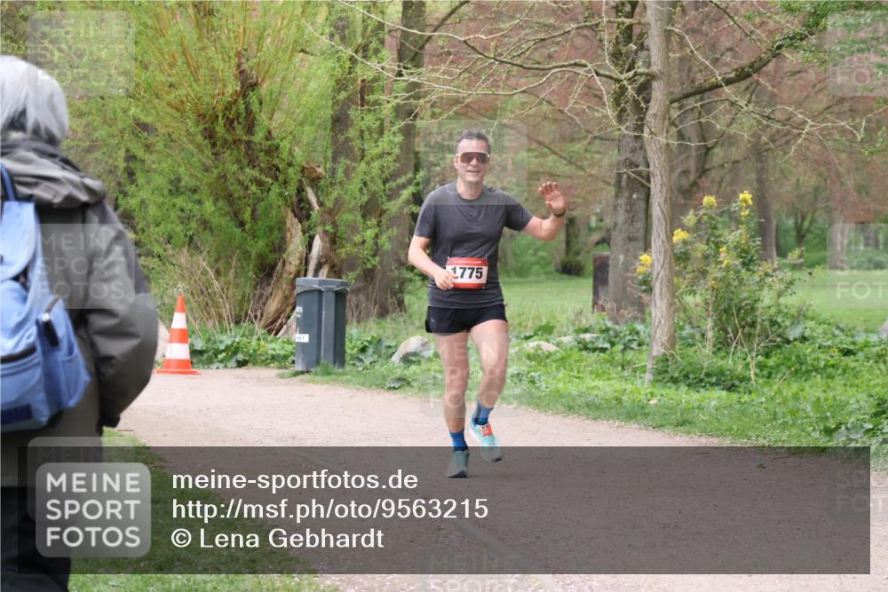 19.04.2026 - Hammer Lauf Lena Gebhardt http://msf.ph/oto/9563215 19.04.2026 10:06:15 Laufen 1775 meine-sportfotos.de