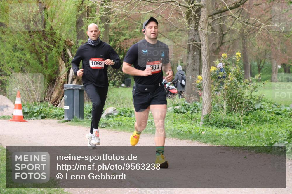 19.04.2026 - Hammer Lauf Lena Gebhardt http://msf.ph/oto/9563238 19.04.2026 10:06:35 Laufen 1093, 989 meine-sportfotos.de