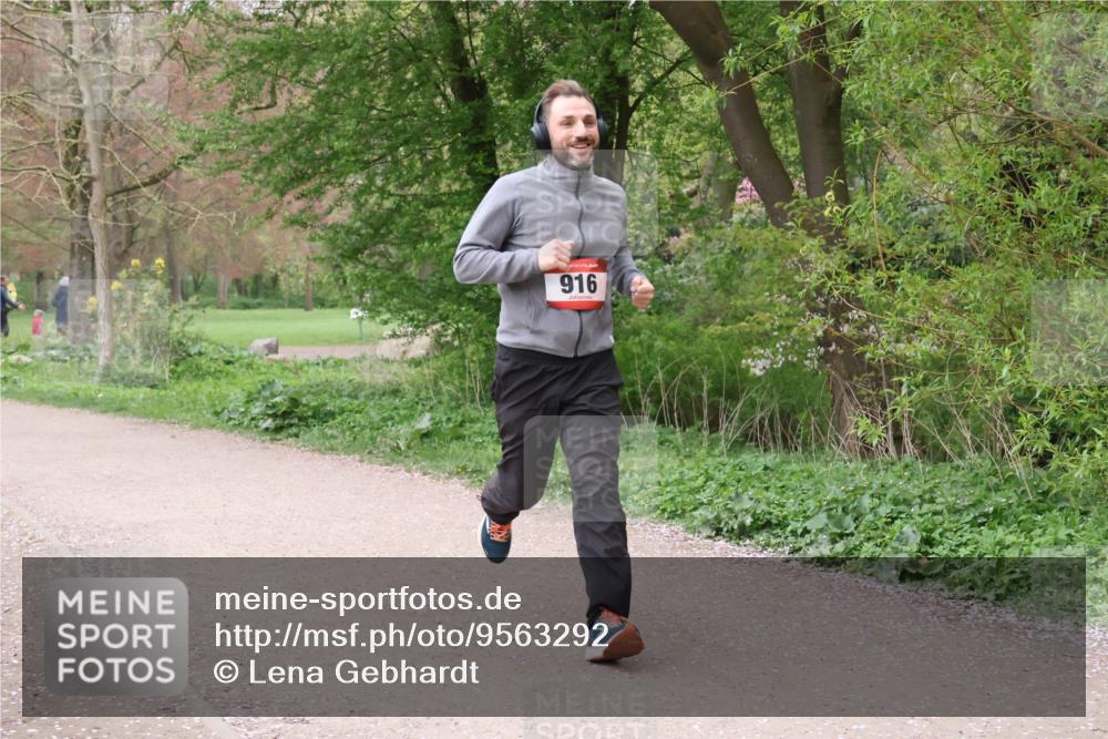 19.04.2026 - Hammer Lauf Lena Gebhardt http://msf.ph/oto/9563292 19.04.2026 10:07:15 Laufen 916 meine-sportfotos.de