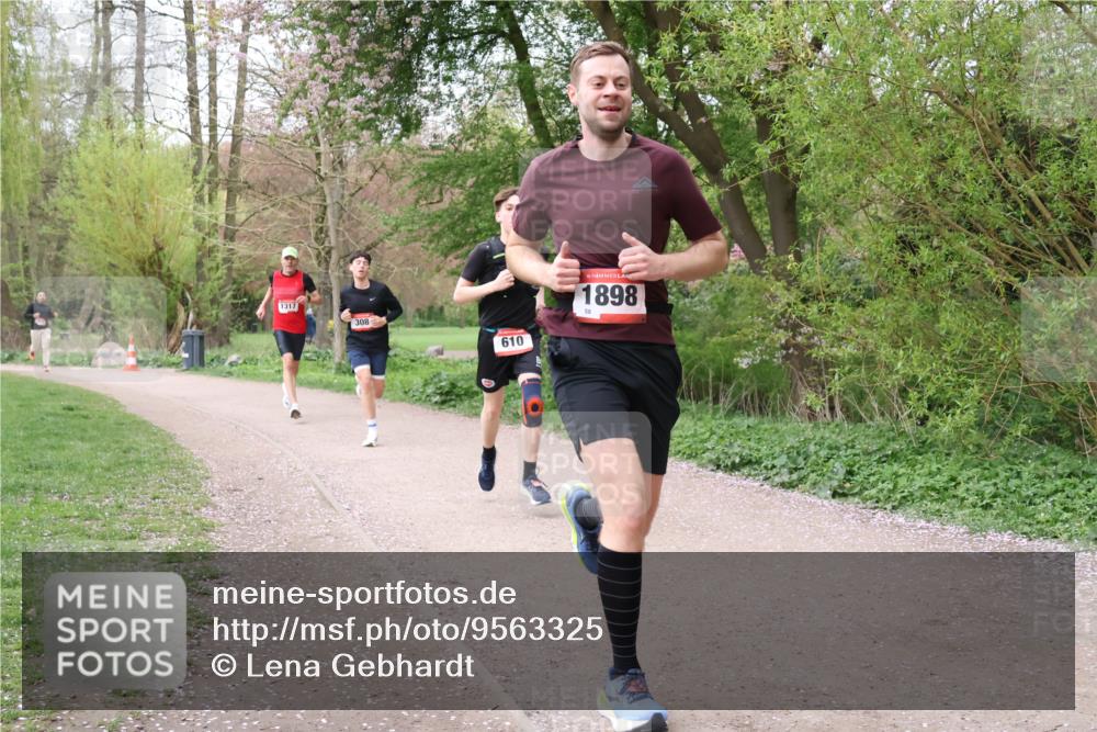19.04.2026 - Hammer Lauf Lena Gebhardt http://msf.ph/oto/9563325 19.04.2026 10:07:49 Laufen 1317, 308, 610, 16, 1898, 58 meine-sportfotos.de