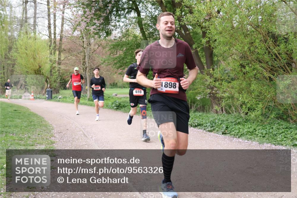 19.04.2026 - Hammer Lauf Lena Gebhardt http://msf.ph/oto/9563326 19.04.2026 10:07:49 Laufen 1317, 308, 610, 16, 1898 meine-sportfotos.de
