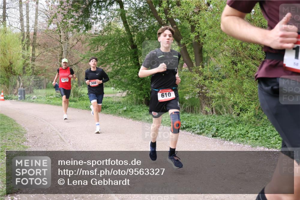 19.04.2026 - Hammer Lauf Lena Gebhardt http://msf.ph/oto/9563327 19.04.2026 10:07:49 Laufen 1317, 308, 610, 58 meine-sportfotos.de