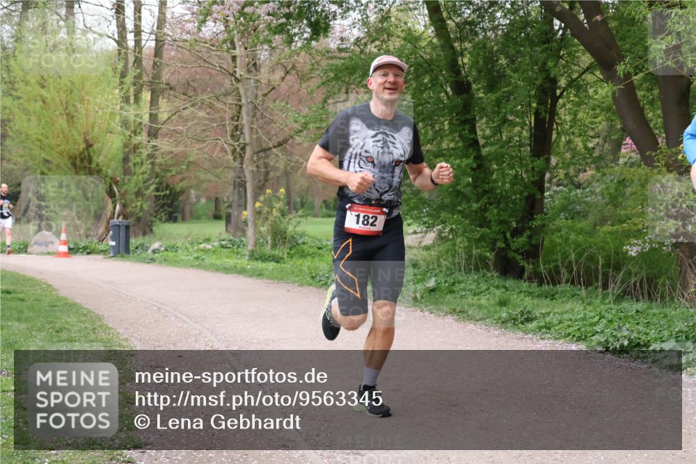 19.04.2026 - Hammer Lauf Lena Gebhardt http://msf.ph/oto/9563345 19.04.2026 10:08:07 Laufen 182 meine-sportfotos.de
