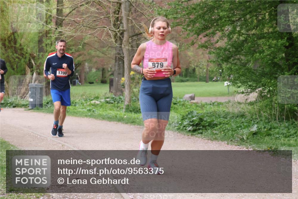 19.04.2026 - Hammer Lauf Lena Gebhardt http://msf.ph/oto/9563375 19.04.2026 10:08:25 Laufen 1700, 16, 879 meine-sportfotos.de