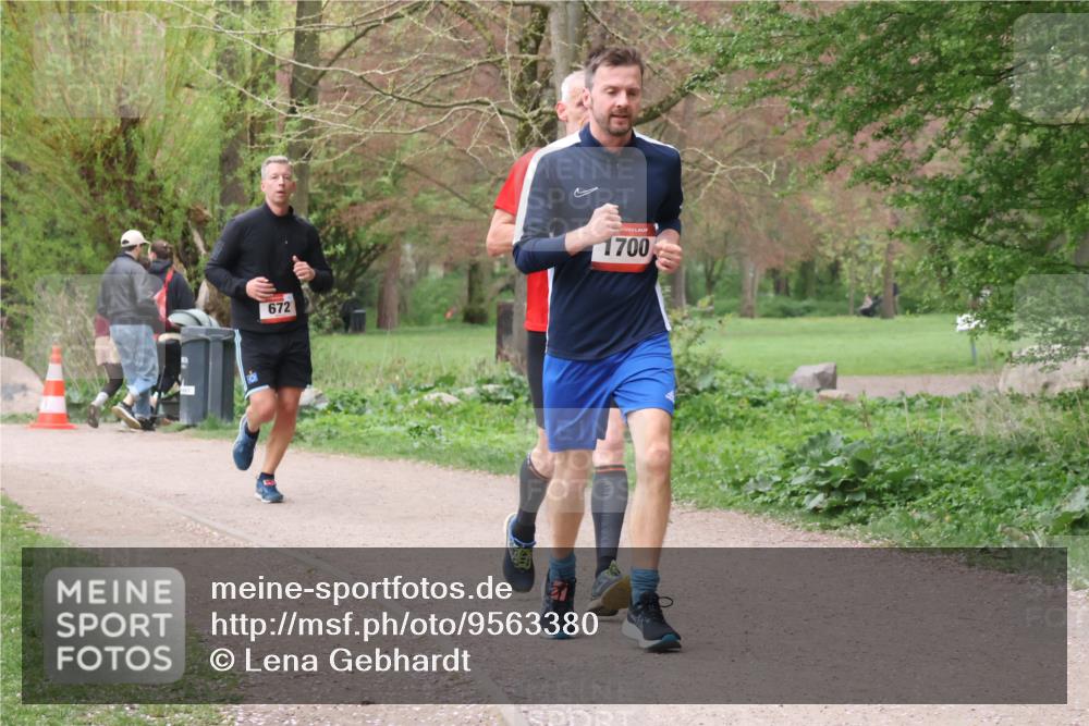 19.04.2026 - Hammer Lauf Lena Gebhardt http://msf.ph/oto/9563380 19.04.2026 10:08:27 Laufen 672, 1700 meine-sportfotos.de