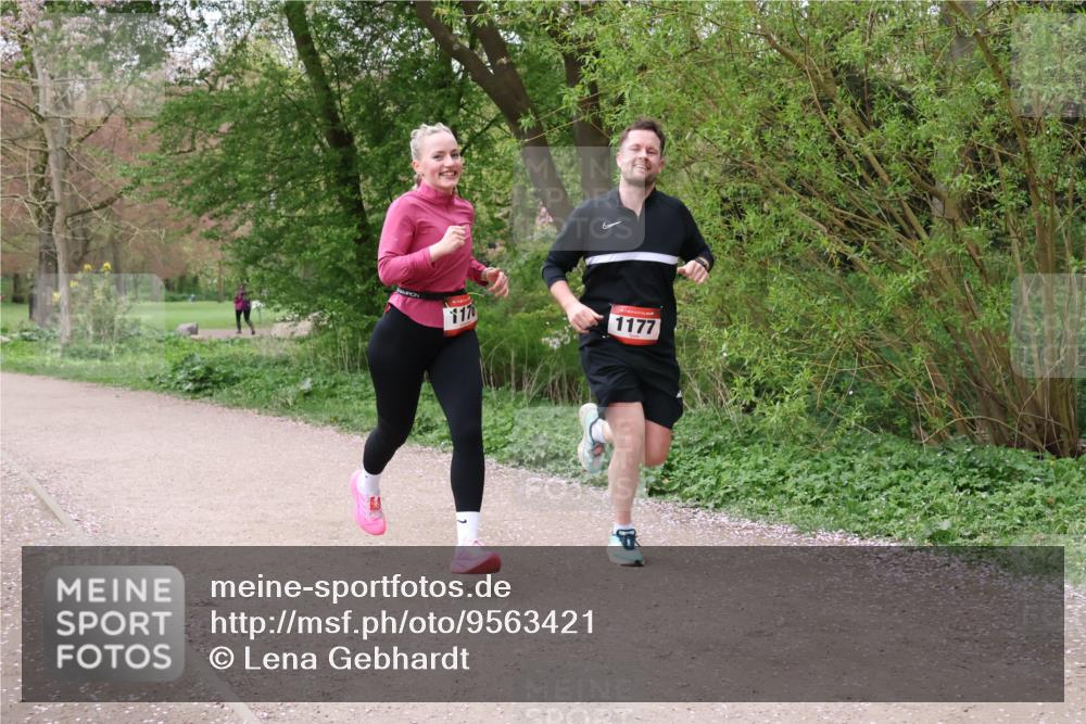19.04.2026 - Hammer Lauf Lena Gebhardt http://msf.ph/oto/9563421 19.04.2026 10:09:02 Laufen 1170, 1177 meine-sportfotos.de