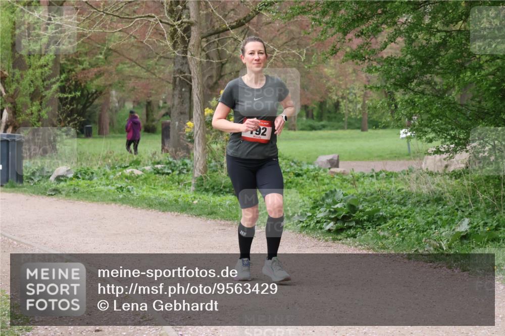 19.04.2026 - Hammer Lauf Lena Gebhardt http://msf.ph/oto/9563429 19.04.2026 10:09:12 Laufen 92 meine-sportfotos.de