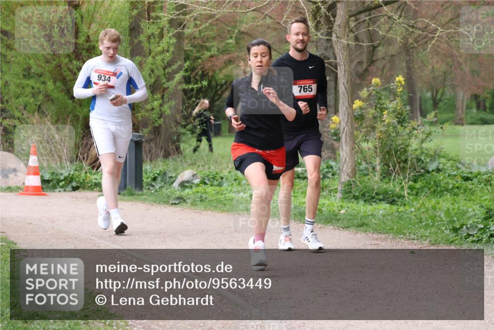 19.04.2026 - Hammer Lauf Lena Gebhardt http://msf.ph/oto/9563449 19.04.2026 10:09:28 Laufen 934, 765 meine-sportfotos.de