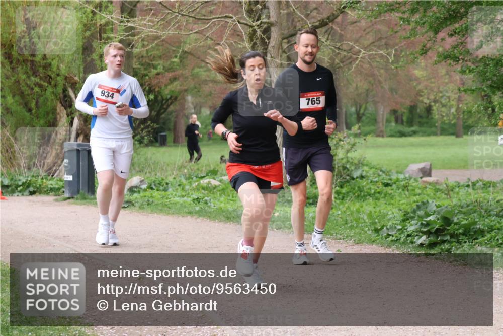 19.04.2026 - Hammer Lauf Lena Gebhardt http://msf.ph/oto/9563450 19.04.2026 10:09:28 Laufen 934, 765 meine-sportfotos.de