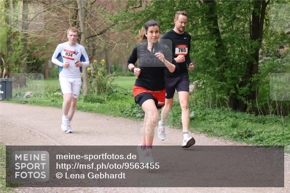 19.04.2026 - Hammer Lauf Lena Gebhardt http://msf.ph/oto/9563455 19.04.2026 10:09:30 Laufen 934, 765 meine-sportfotos.de
