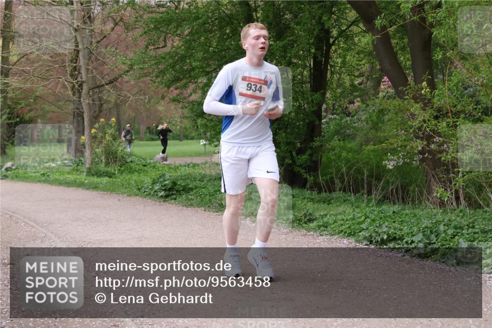 19.04.2026 - Hammer Lauf Lena Gebhardt http://msf.ph/oto/9563458 19.04.2026 10:09:32 Laufen 16, 934 meine-sportfotos.de