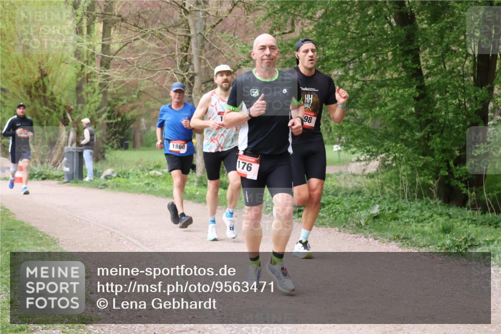 19.04.2026 - Hammer Lauf Lena Gebhardt http://msf.ph/oto/9563471 19.04.2026 10:09:49 Laufen 1860, 176, 102, 98 meine-sportfotos.de