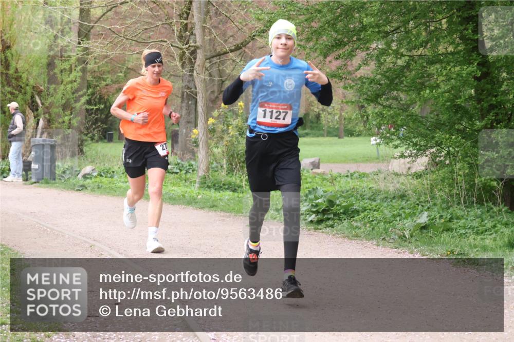 19.04.2026 - Hammer Lauf Lena Gebhardt http://msf.ph/oto/9563486 19.04.2026 10:09:56 Laufen 27, 1127 meine-sportfotos.de