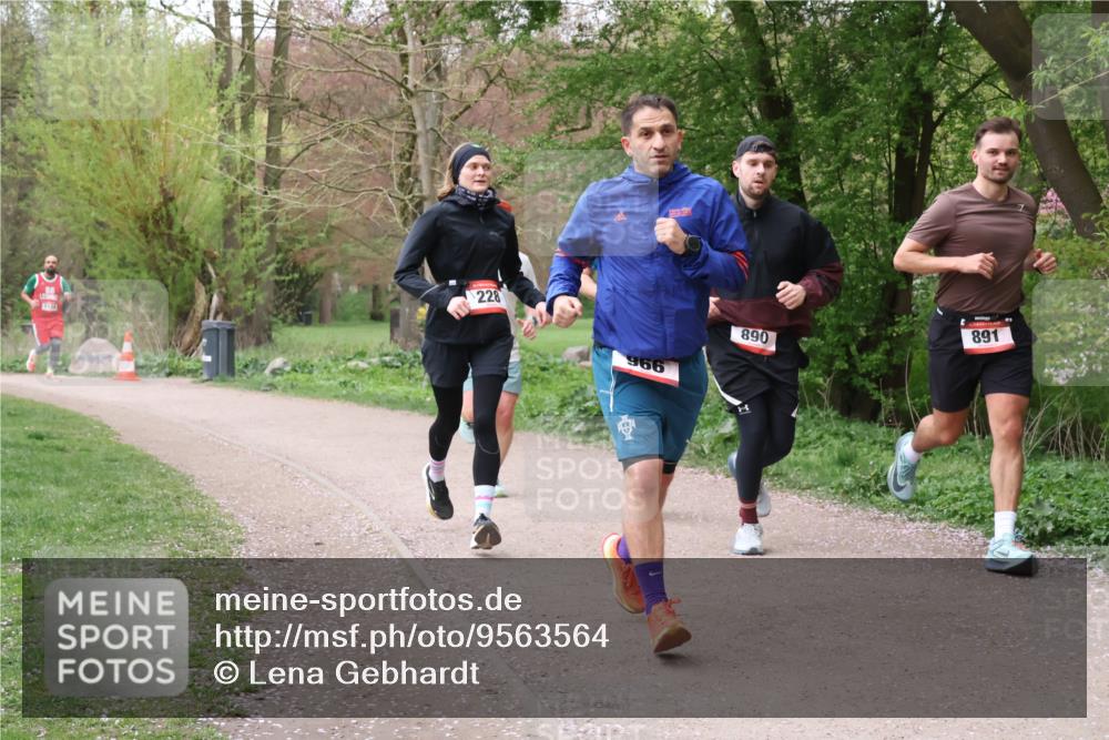 19.04.2026 - Hammer Lauf Lena Gebhardt http://msf.ph/oto/9563564 19.04.2026 10:10:58 Laufen 86, 228, 966, 890, 891 meine-sportfotos.de