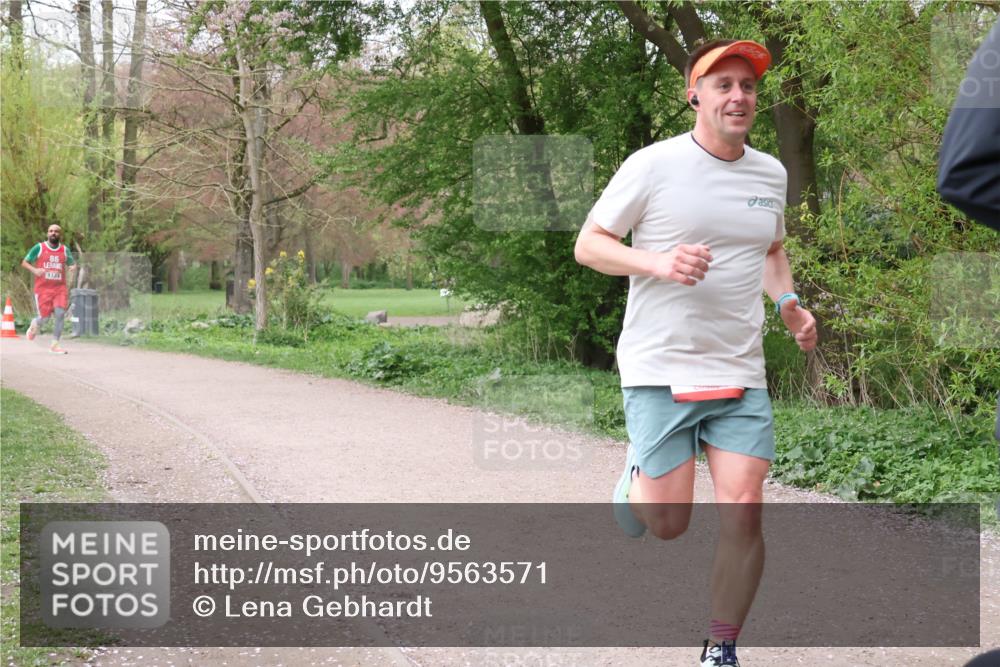 19.04.2026 - Hammer Lauf Lena Gebhardt http://msf.ph/oto/9563571 19.04.2026 10:11:00 Laufen 86, 1124 meine-sportfotos.de