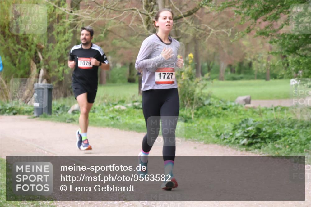 19.04.2026 - Hammer Lauf Lena Gebhardt http://msf.ph/oto/9563582 19.04.2026 10:11:11 Laufen 1079, 1727 meine-sportfotos.de