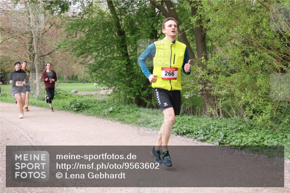 19.04.2026 - Hammer Lauf Lena Gebhardt http://msf.ph/oto/9563602 19.04.2026 10:11:22 Laufen 813, 266 meine-sportfotos.de