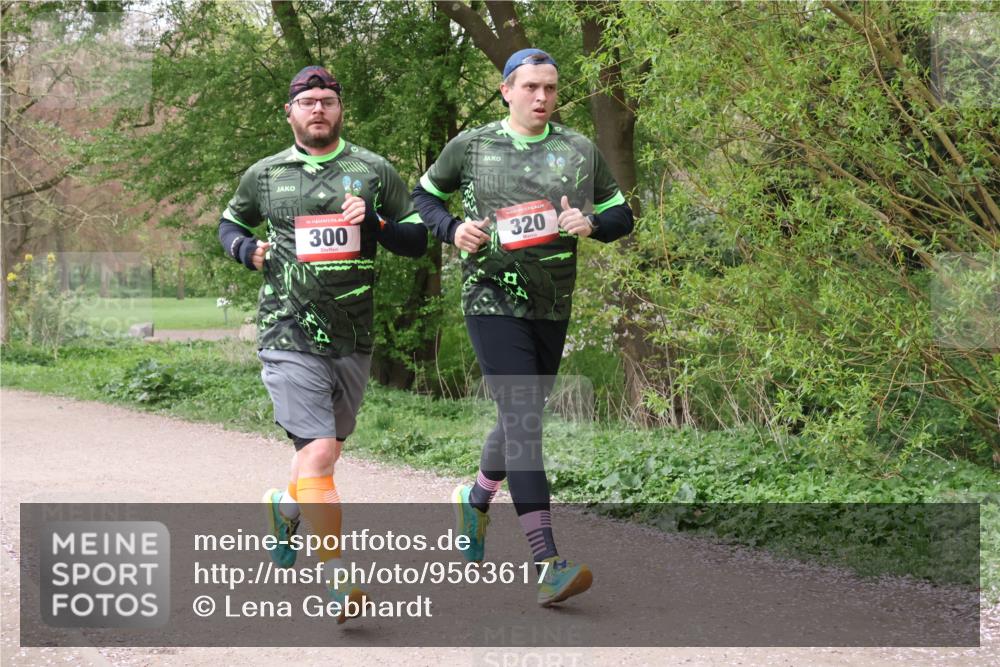 19.04.2026 - Hammer Lauf Lena Gebhardt http://msf.ph/oto/9563617 19.04.2026 10:11:29 Laufen 16, 300, 320 meine-sportfotos.de