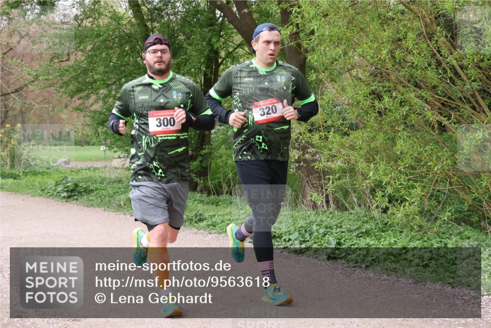 19.04.2026 - Hammer Lauf Lena Gebhardt http://msf.ph/oto/9563618 19.04.2026 10:11:29 Laufen 16, 300, 320 meine-sportfotos.de