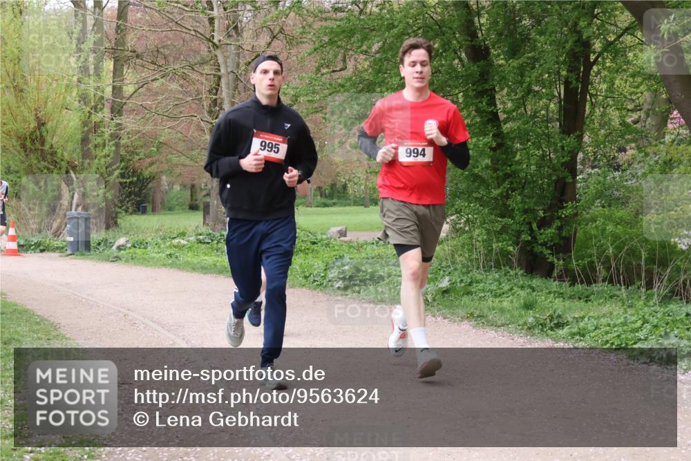 19.04.2026 - Hammer Lauf Lena Gebhardt http://msf.ph/oto/9563624 19.04.2026 10:11:33 Laufen 995, 994 meine-sportfotos.de
