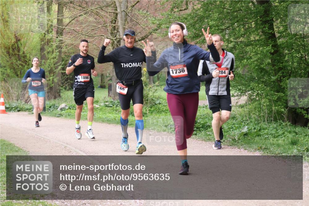 19.04.2026 - Hammer Lauf Lena Gebhardt http://msf.ph/oto/9563635 19.04.2026 10:11:39 Laufen 1896, 165, 1267, 1736, 284 meine-sportfotos.de
