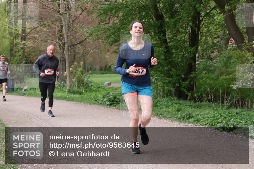 19.04.2026 - Hammer Lauf Lena Gebhardt http://msf.ph/oto/9563645 19.04.2026 10:11:43 Laufen 323, 290, 267 meine-sportfotos.de
