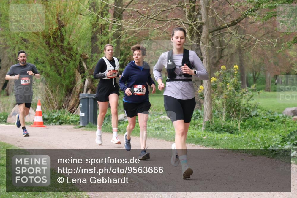 19.04.2026 - Hammer Lauf Lena Gebhardt http://msf.ph/oto/9563666 19.04.2026 10:12:04 Laufen 1021, 178, 252 meine-sportfotos.de