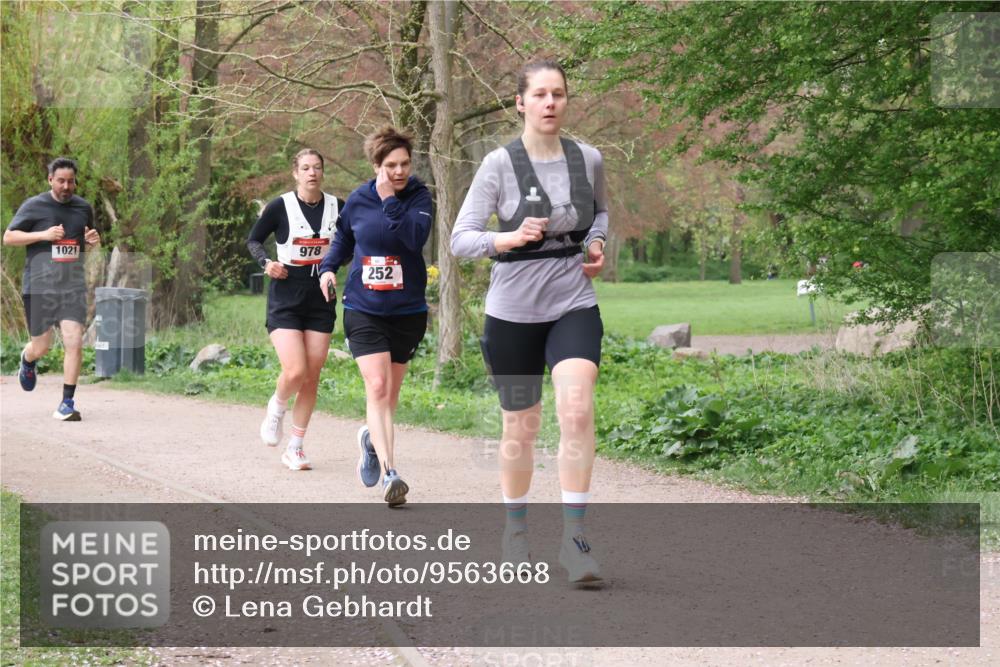 19.04.2026 - Hammer Lauf Lena Gebhardt http://msf.ph/oto/9563668 19.04.2026 10:12:05 Laufen 1021, 978, 11, 252 meine-sportfotos.de