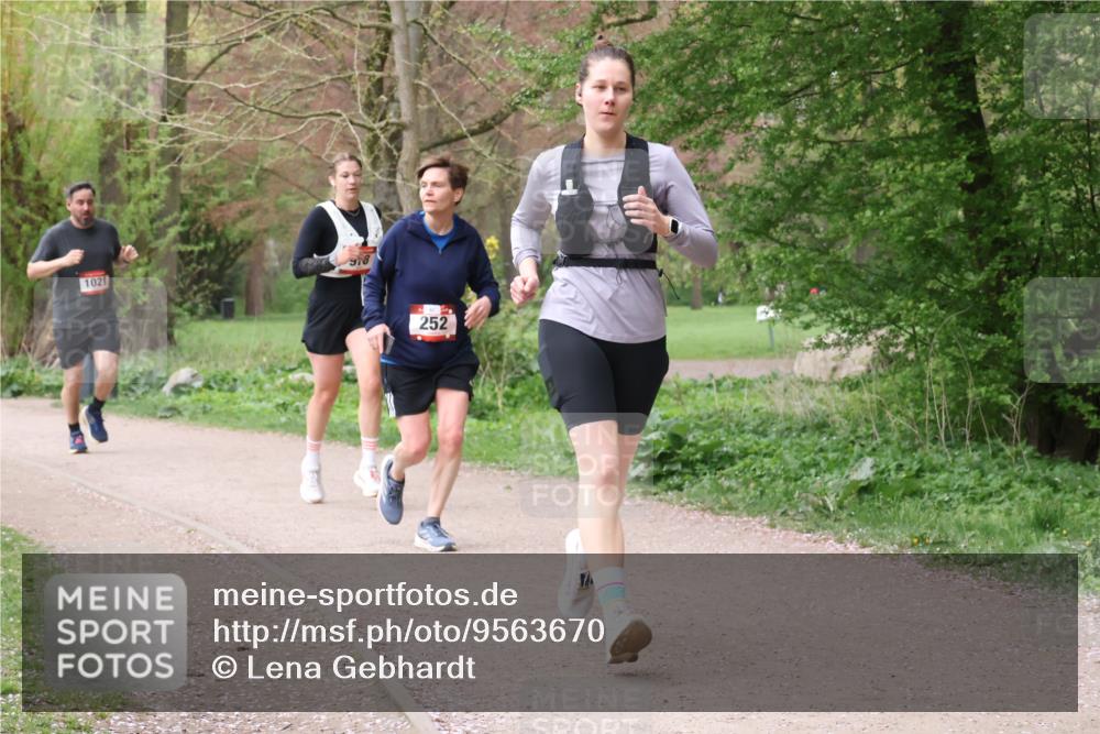 19.04.2026 - Hammer Lauf Lena Gebhardt http://msf.ph/oto/9563670 19.04.2026 10:12:05 Laufen 1021, 252 meine-sportfotos.de