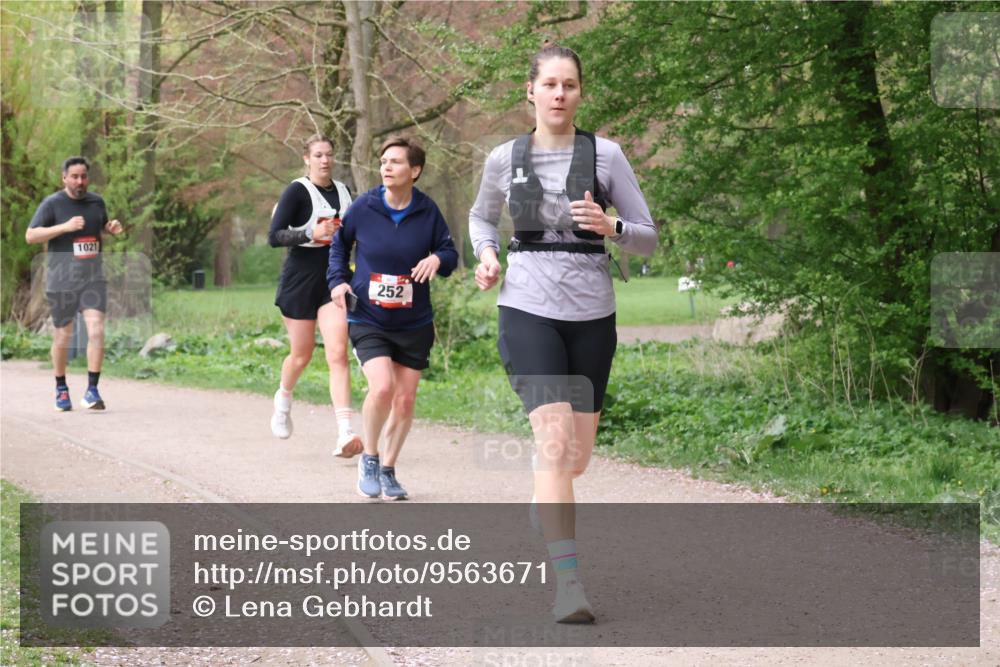 19.04.2026 - Hammer Lauf Lena Gebhardt http://msf.ph/oto/9563671 19.04.2026 10:12:05 Laufen 1021, 252 meine-sportfotos.de
