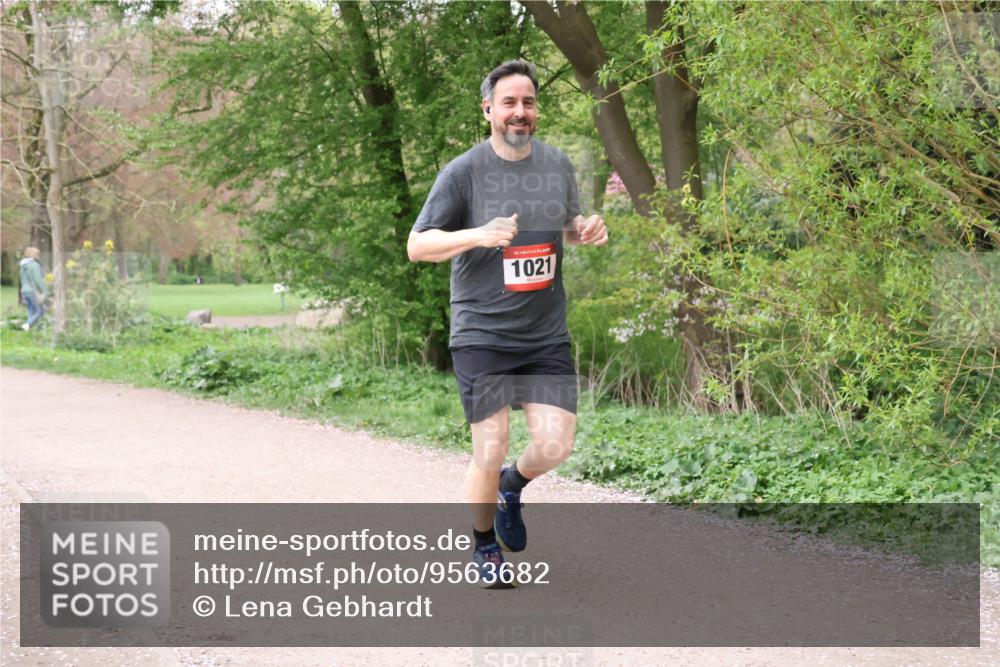 19.04.2026 - Hammer Lauf Lena Gebhardt http://msf.ph/oto/9563682 19.04.2026 10:12:10 Laufen 16, 1021 meine-sportfotos.de