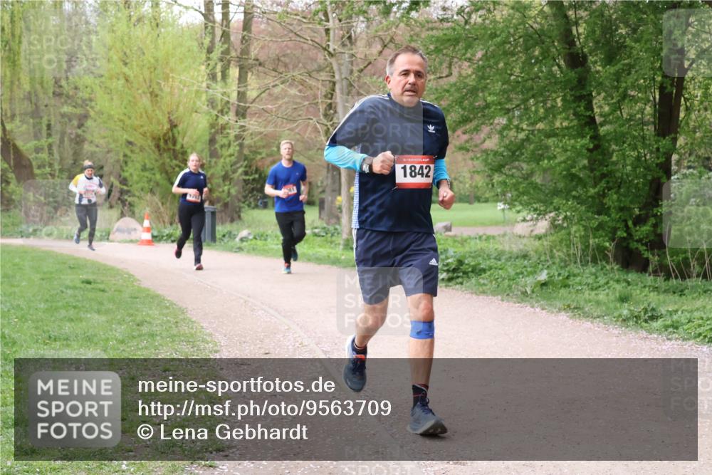 19.04.2026 - Hammer Lauf Lena Gebhardt http://msf.ph/oto/9563709 19.04.2026 10:12:31 Laufen 16, 1842 meine-sportfotos.de