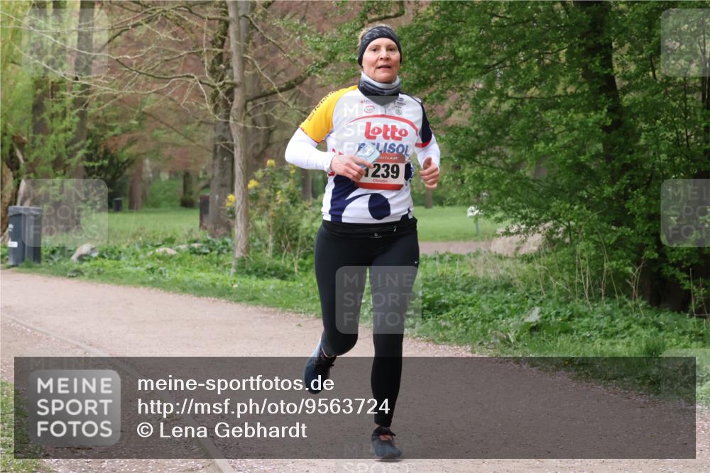 19.04.2026 - Hammer Lauf Lena Gebhardt http://msf.ph/oto/9563724 19.04.2026 10:12:37 Laufen 1239 meine-sportfotos.de