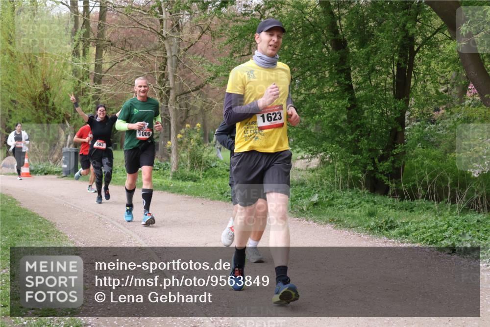 19.04.2026 - Hammer Lauf Lena Gebhardt http://msf.ph/oto/9563849 19.04.2026 10:13:34 Laufen 563, 2, 009, 1623 meine-sportfotos.de