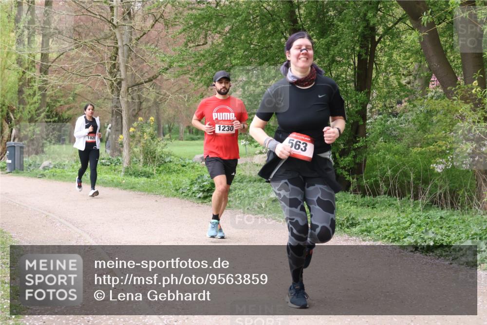 19.04.2026 - Hammer Lauf Lena Gebhardt http://msf.ph/oto/9563859 19.04.2026 10:13:37 Laufen 1828, 1230, 563 meine-sportfotos.de