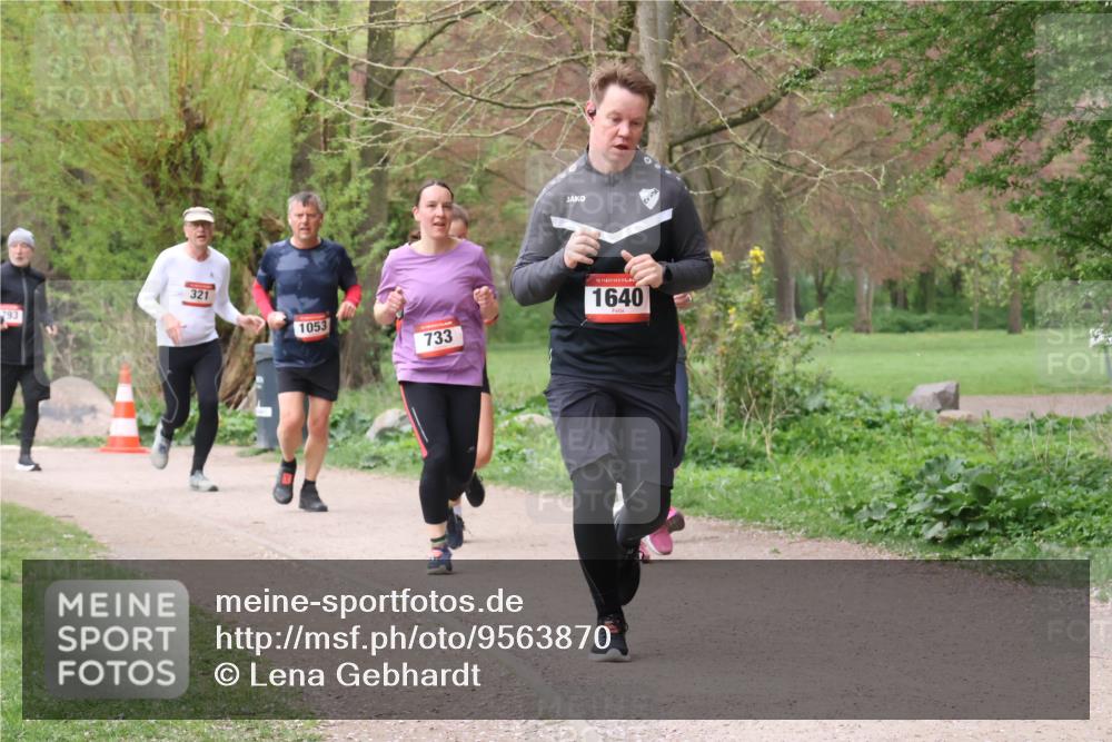 19.04.2026 - Hammer Lauf Lena Gebhardt http://msf.ph/oto/9563870 19.04.2026 10:13:42 Laufen 321, 793, 1053, 733, 16, 1640 meine-sportfotos.de