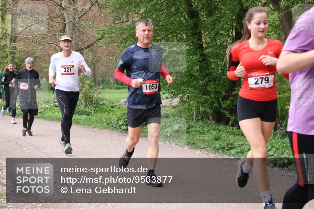 19.04.2026 - Hammer Lauf Lena Gebhardt http://msf.ph/oto/9563877 19.04.2026 10:13:47 Laufen 32, 1793, 321, 1053, 279 meine-sportfotos.de