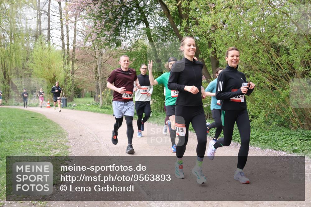19.04.2026 - Hammer Lauf Lena Gebhardt http://msf.ph/oto/9563893 19.04.2026 10:13:52 Laufen 1216, 1921, 32, 215 meine-sportfotos.de