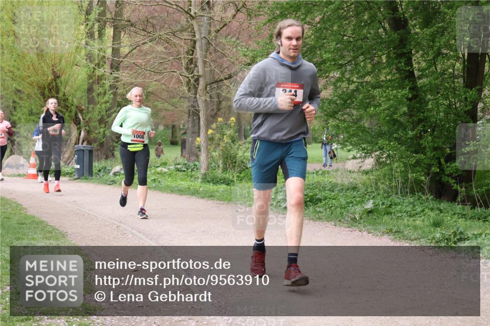 19.04.2026 - Hammer Lauf Lena Gebhardt http://msf.ph/oto/9563910 19.04.2026 10:14:03 Laufen 755, 1008, 16, 244 meine-sportfotos.de