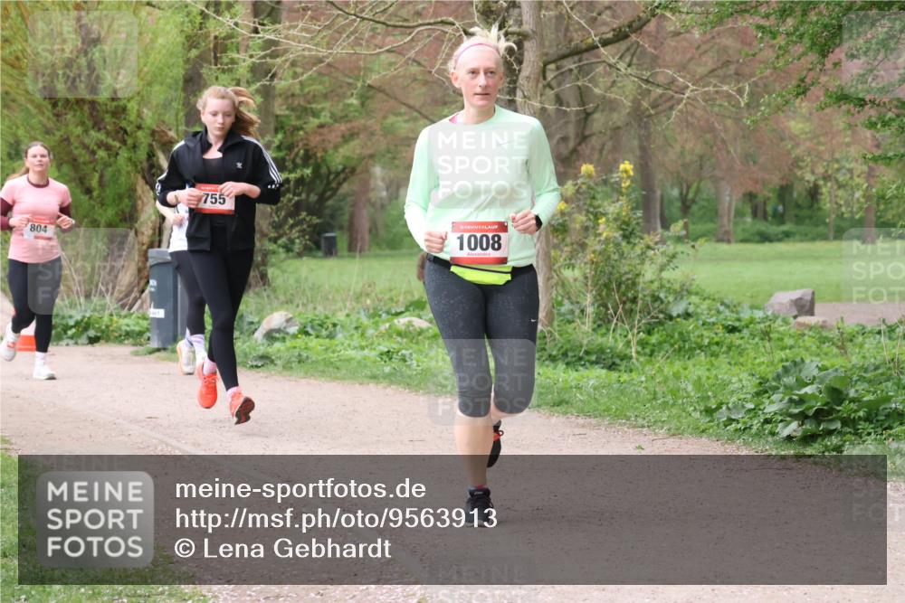 19.04.2026 - Hammer Lauf Lena Gebhardt http://msf.ph/oto/9563913 19.04.2026 10:14:05 Laufen 804, 755, 1008 meine-sportfotos.de