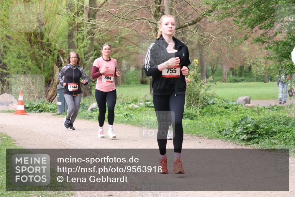 19.04.2026 - Hammer Lauf Lena Gebhardt http://msf.ph/oto/9563918 19.04.2026 10:14:07 Laufen 1744, 804, 755 meine-sportfotos.de