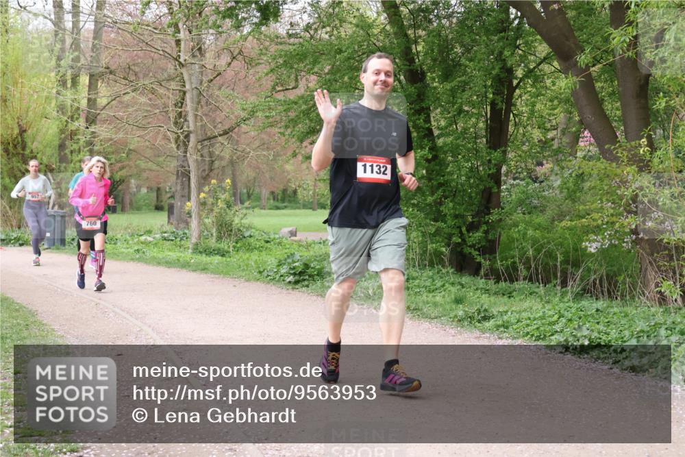 19.04.2026 - Hammer Lauf Lena Gebhardt http://msf.ph/oto/9563953 19.04.2026 10:14:28 Laufen 957, 760, 1132 meine-sportfotos.de