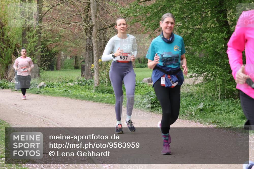 19.04.2026 - Hammer Lauf Lena Gebhardt http://msf.ph/oto/9563959 19.04.2026 10:14:32 Laufen 667, 957 meine-sportfotos.de