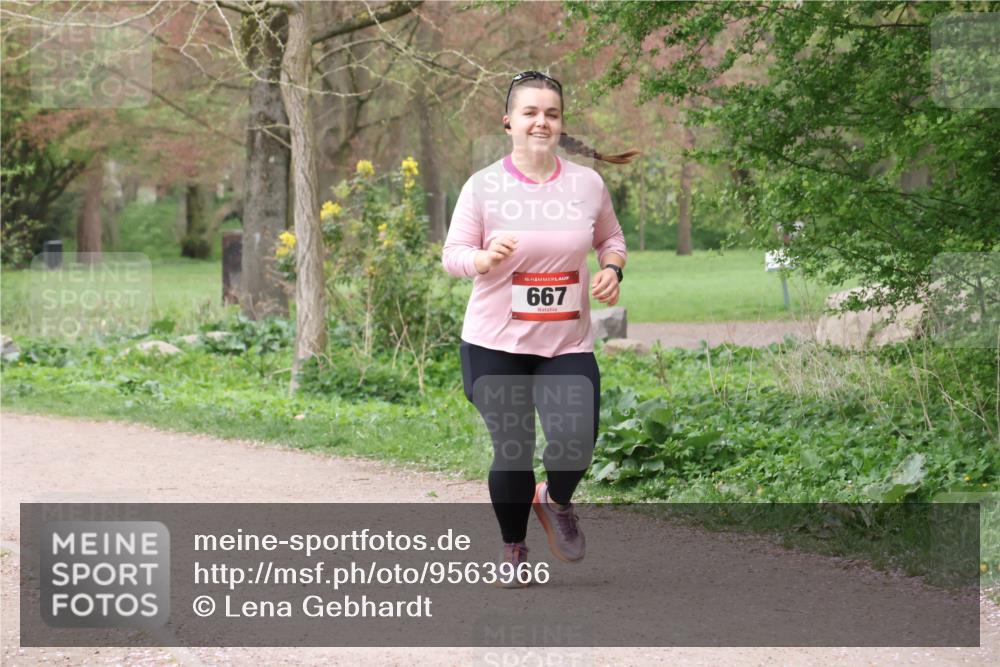 19.04.2026 - Hammer Lauf Lena Gebhardt http://msf.ph/oto/9563966 19.04.2026 10:14:36 Laufen 16, 667 meine-sportfotos.de