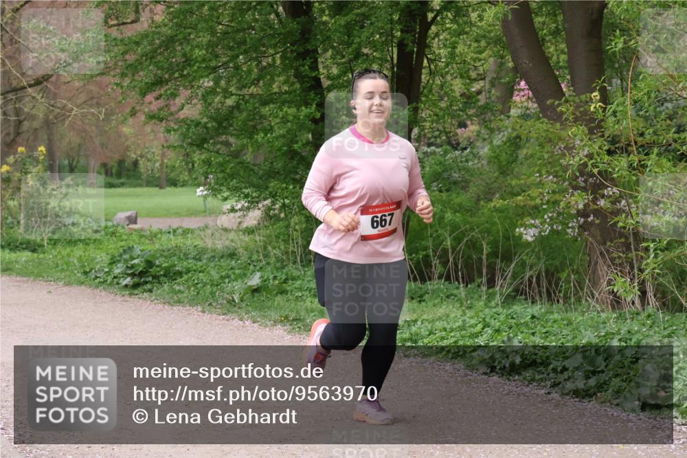 19.04.2026 - Hammer Lauf Lena Gebhardt http://msf.ph/oto/9563970 19.04.2026 10:14:37 Laufen 16, 667 meine-sportfotos.de