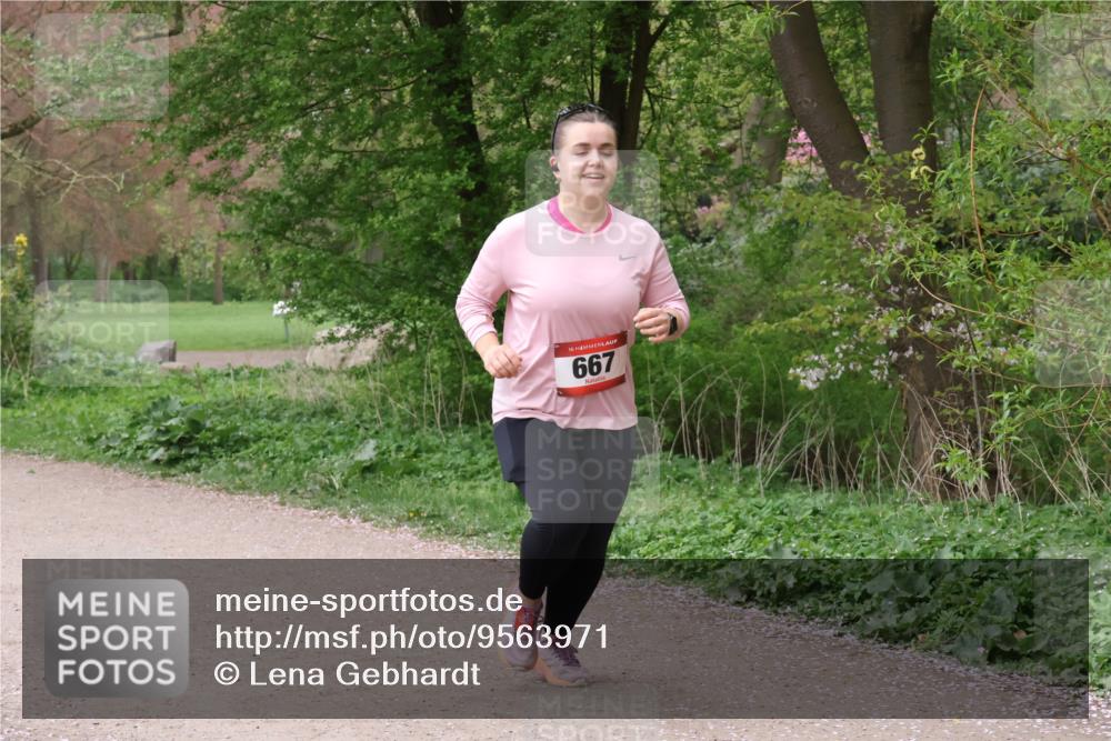 19.04.2026 - Hammer Lauf Lena Gebhardt http://msf.ph/oto/9563971 19.04.2026 10:14:37 Laufen 16, 667 meine-sportfotos.de
