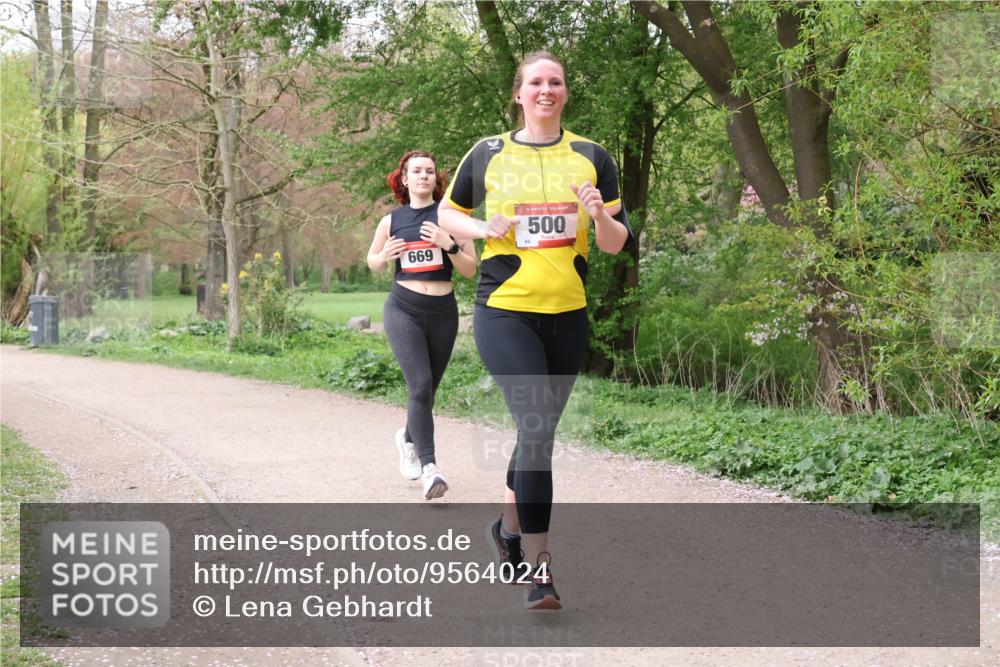19.04.2026 - Hammer Lauf Lena Gebhardt http://msf.ph/oto/9564024 19.04.2026 10:15:13 Laufen 669, 16, 500 meine-sportfotos.de