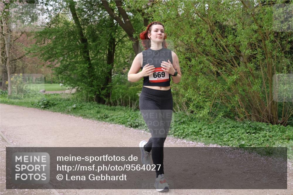 19.04.2026 - Hammer Lauf Lena Gebhardt http://msf.ph/oto/9564027 19.04.2026 10:15:15 Laufen 669 meine-sportfotos.de